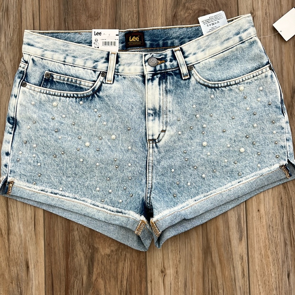 Lee Women's Pearl Cut Off Shorty Shorts light acid wash size 30